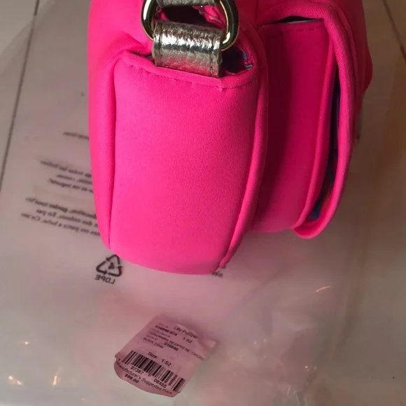 SALE! NWT LILLY PULITZER Giavanna Neoprene Bright Pink Crossbody Bag Great Gift - Picture 4 of 14